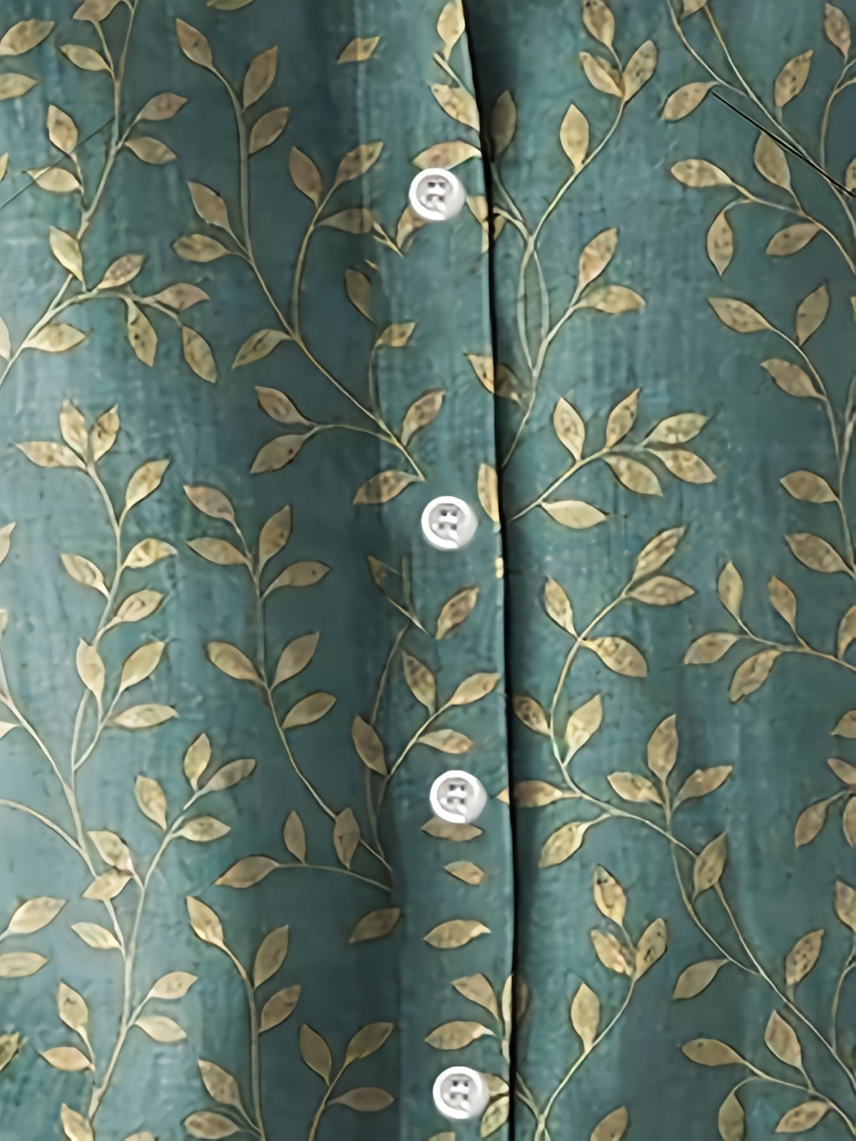 Elspeth | Leaf Print Button-Up Shirt